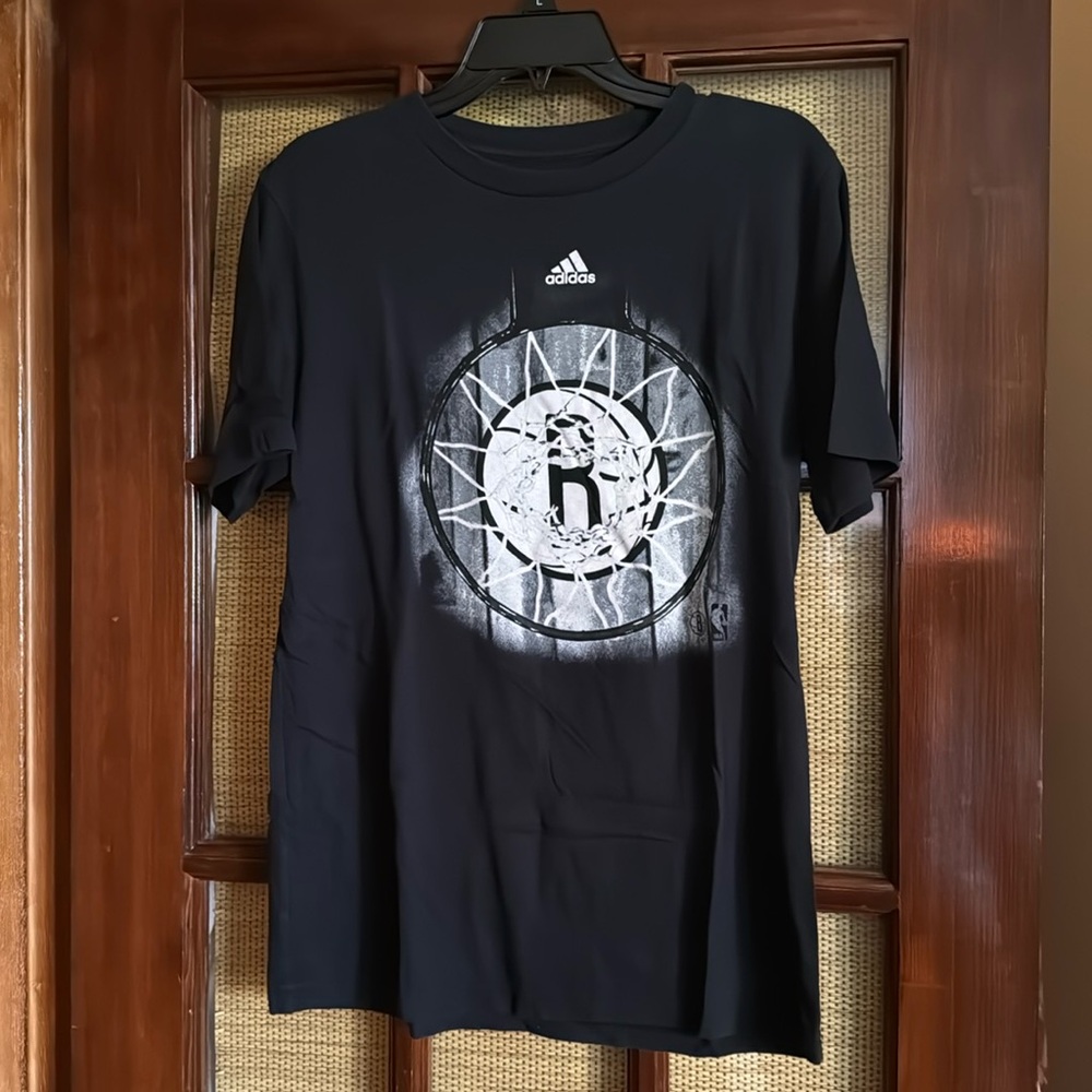 Adidas Brooklyn Nets basketball net/hoop tee